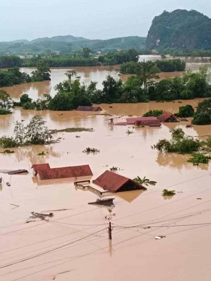 Toàn cảnh vùng lũ